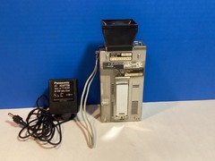 Vintage 1984 Panasonic Travelvision TR-1030P TV AC/DC 4-Way Works W Power supply