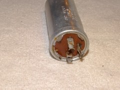 1 x Philco Capacitor 3-Part = 10-100-20 MFD x 450-300-300 Volt *30-2584-15*