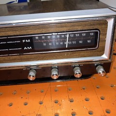 VINTAGE ZENITH SOLID STATE AM/FM TABLE TOP RADIO CIRCLE OF SOUND MODEL K421W