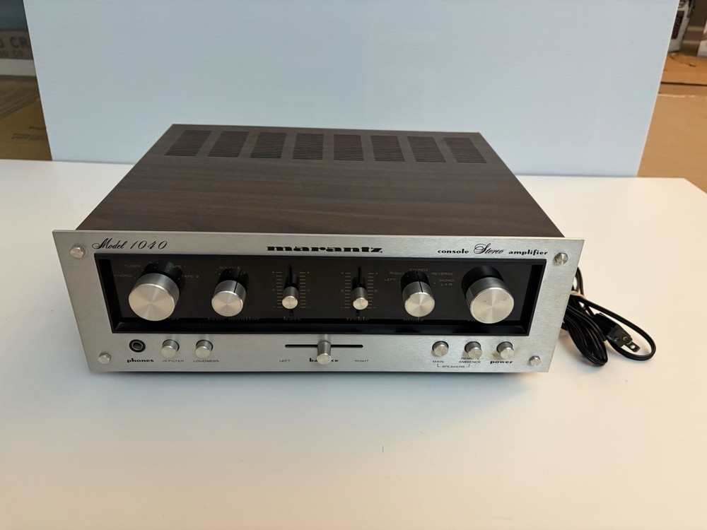 Marantz 1040 Integrated Amplifier Vintage Stereo Amp vintage tested clean works