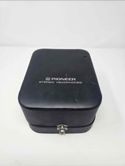 VINTAGE 1970s PIONEER SE-30A Headband Over Ear 8 ohm Stereo HEADPHONES with Case