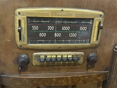 Vintage Floor Radio by Farnsworth Television Bridge Radio Corp Model BC105