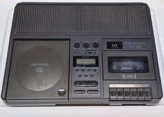 EIKI Portable Stereo CD Compact Disc Player Audio Cassette Tape Recorder 7070
