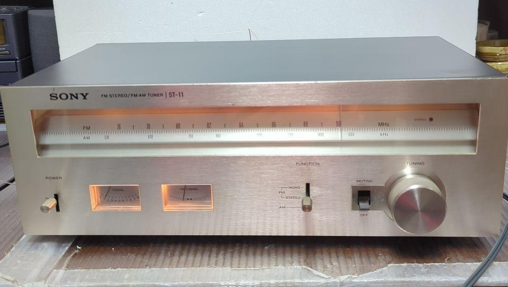 Rare SONY ST-1 FM/AM Stereo Tuner 1977 Vintage Tested Working Cleaned Audio