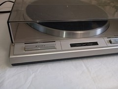 Pioneer PL-S70 Fully Automatic Quartz Direct Drive Turntable Tested Works Great