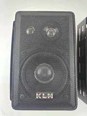 2 KLH Speakers 403A 3-Way 40 W Indoor/Outdoor Linear Dynamics With Wall Brackets
