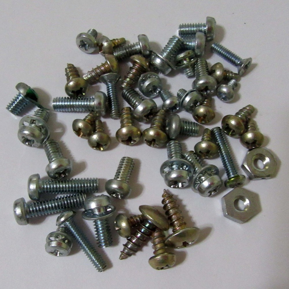 AKAI ® 1710W Open Reel Tape Deck PART – OEM – Small Screws Bolts Lot