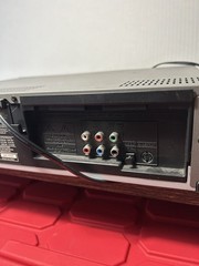 Samsung DVD-V2000 DVD/VCR Combo Player, VHS & DVD, Hi-Fi Stereo 4-Head