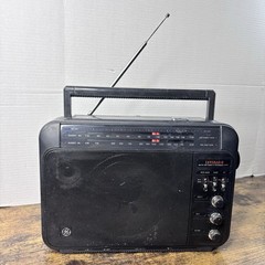 Vintage GE Superadio Long Range AM/FM Hi Performance Super Radio 7-2887A TESTED