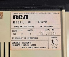 VINTAGE RCA Brown/Beige Model RZC221Y AM/FM Radio-TESTED/WORKS