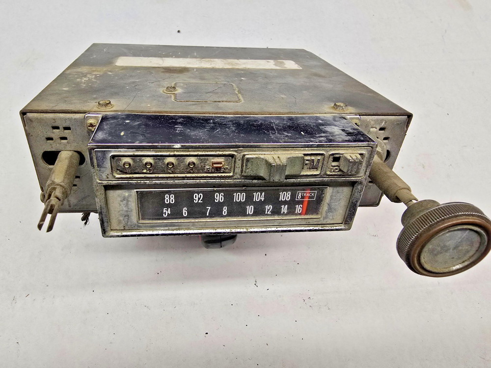 VTG Audiovox C-977 Vintage AM/FM 8 Track Stereo Radio Untested Parts/Repair!