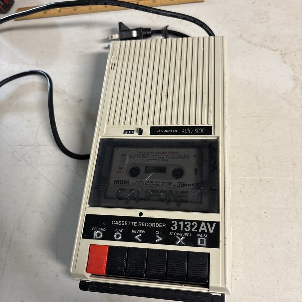 Vintage Califone Portable Cassette Player Recorder 3132AV