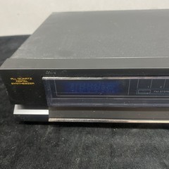 Realistic TM-1000 All Quartz Digital Synthesizer FM/AM Tuner Fully Tested Works