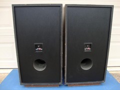 Nice Cerwin Vega AT-15 Large 3-way Floor Speakers -15″ Woofer -Reconditioned