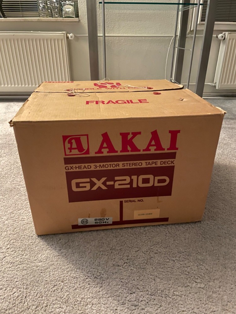 AKAI GX-210D