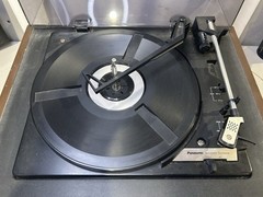 Panasonic SE-2519 Stereo, Cassette Player, AM/FM Tuner Turntable TESTED *READ*