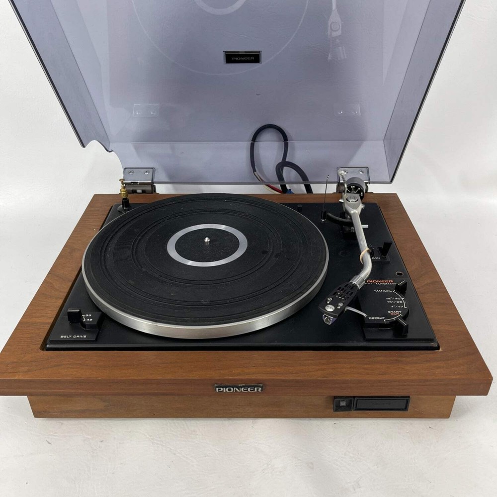 Pioneer PL-A35D 19 Watts Stereo Turntable