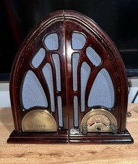 Philco • Wooden Cathedral AM/FM Radio Book Ends • H11″ x W10.5″ x D5.5″