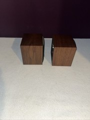 2 Realistic Minimus 0.3 Cat. 40-1250A Shelf Speaker 7 Watts Walnut Veneer L@@k!